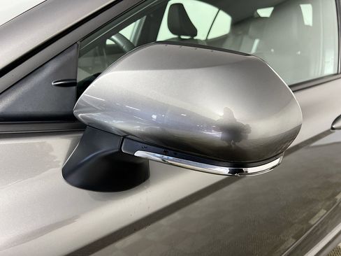 Used 2025 Toyota Camry SE w/ Multimedia Upgrade Package image 13