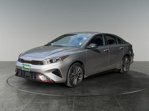 Used 2024 Kia Forte GT-Line FWD image 3
