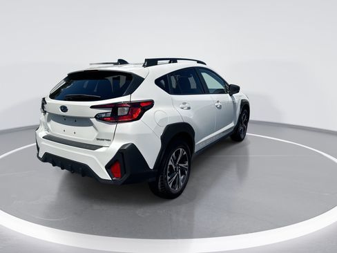 Used 2025 Subaru Crosstrek 2.5i Premium AWD/4WD image 4