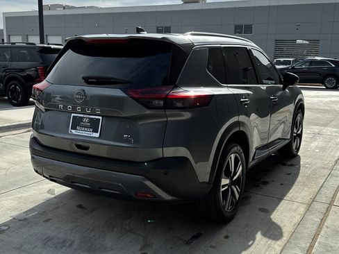 Used 2023 Nissan Rogue SL image 21