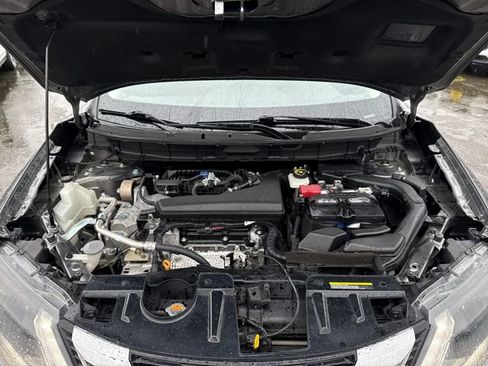Used 2020 Nissan Rogue SV image 29