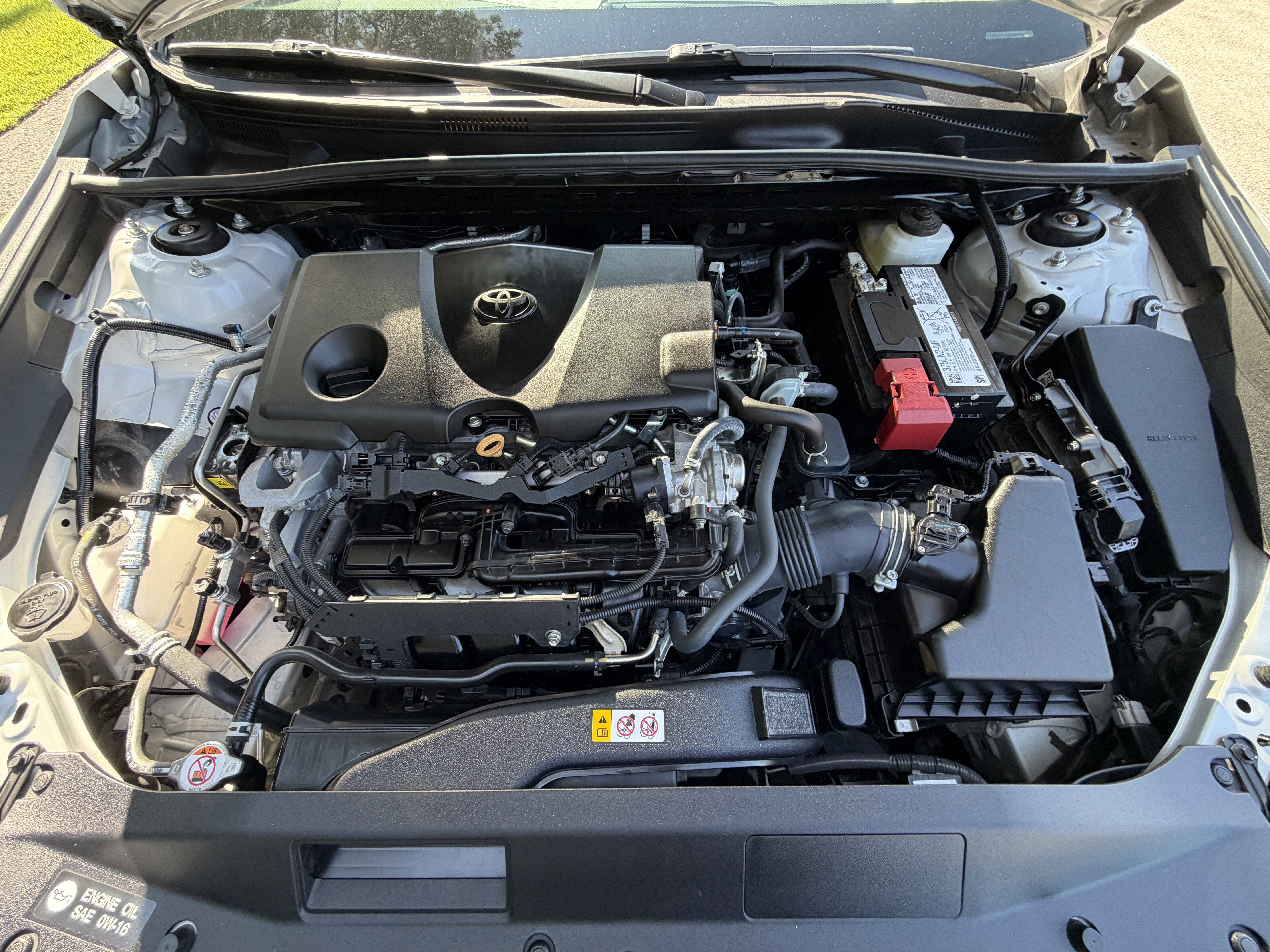 Used 2024 Toyota Camry SE w/ Convenience Package FWD image 9