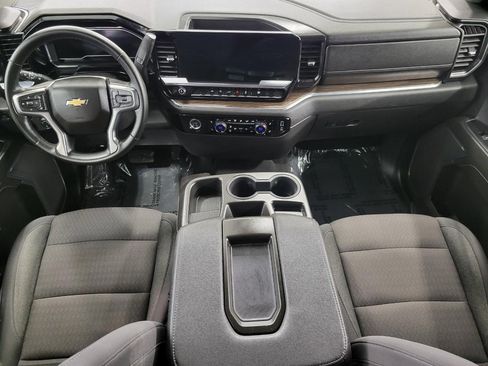 Used 2024 Chevrolet Silverado 1500 LT image 7
