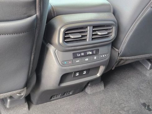 New 2026 Honda Pilot Touring image 10