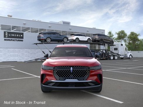New 2026 Lincoln Nautilus Premier AWD/4WD image 6