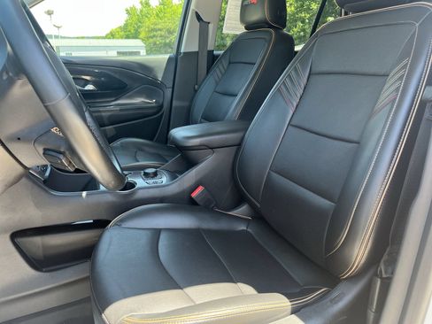 Used 2023 GMC Terrain AT4 w/ Infotainment Package II AWD/4WD image 14