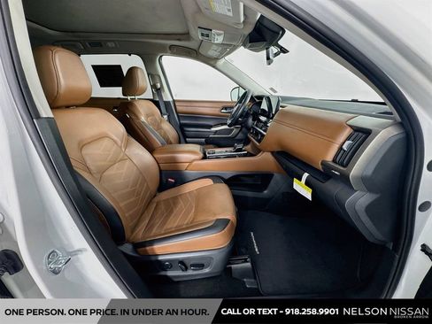 Certified 2024 Nissan Pathfinder Platinum w/ Cargo Package AWD/4WD image 31