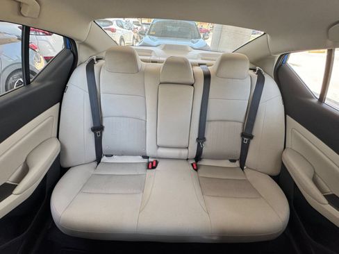 Used 2025 Nissan Altima 2.5 SV FWD image 39
