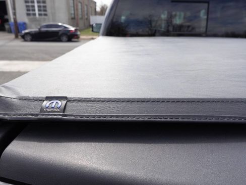 Used 2022 RAM 1500 Laramie AWD/4WD image 33