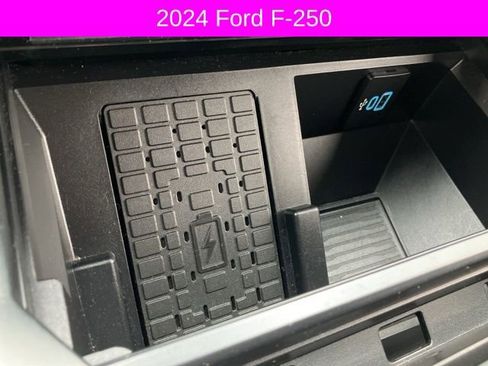 Used 2024 Ford F250 Lariat w/ Sport Appearance Package image 42