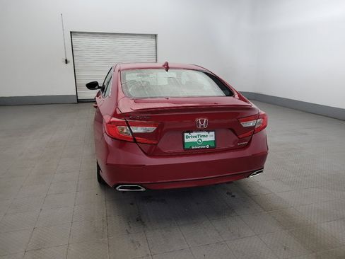 Used 2018 Honda Accord Sport image 6