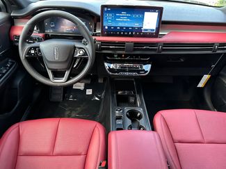 New 2025 Lincoln Corsair Reserve video 3