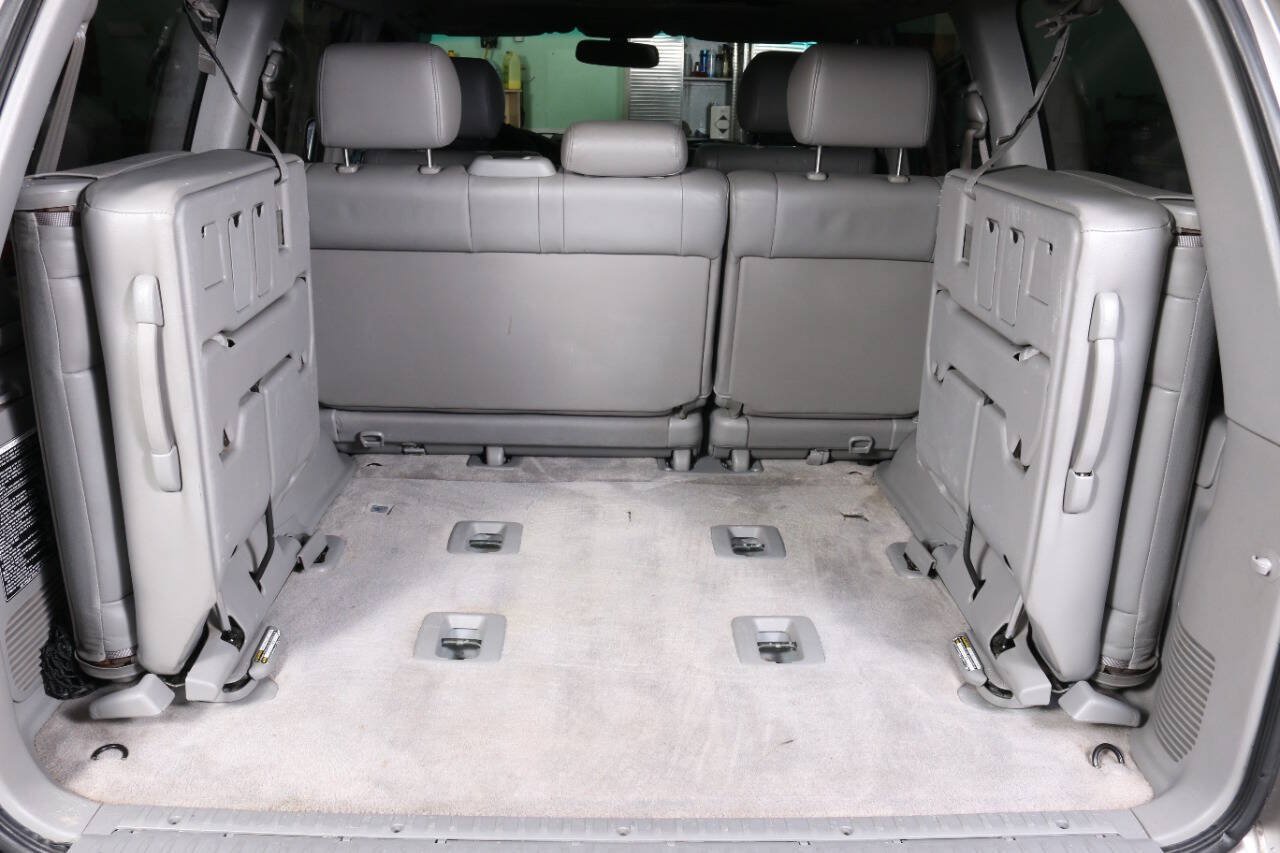 Used 2004 Toyota Land Cruiser AWD/4WD image 23