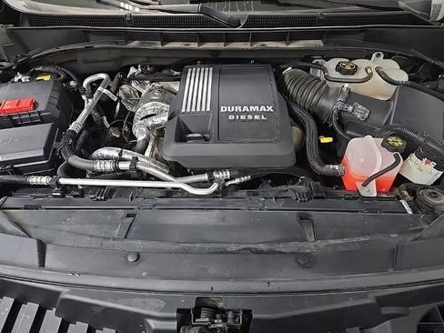 Used 2023 GMC Yukon XL Denali image 13