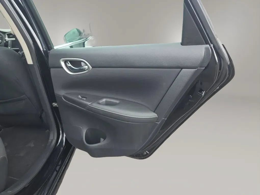 Used 2019 Nissan Sentra SV w/ Special Edition Package FWD image 45