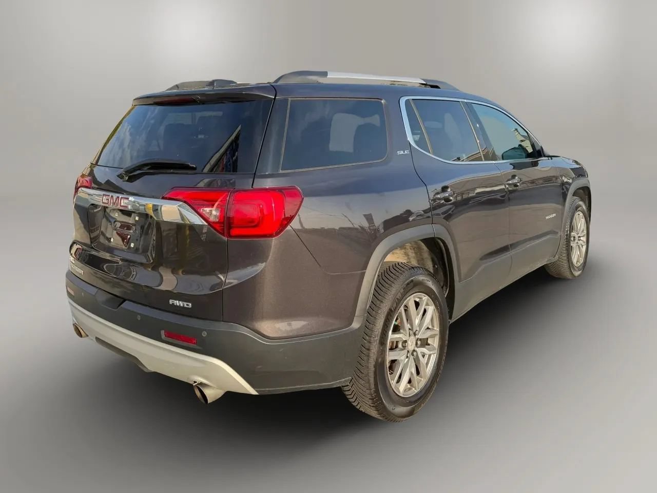 Used 2018 GMC Acadia SLE w/ Driver Alert Package I AWD/4WD image 5