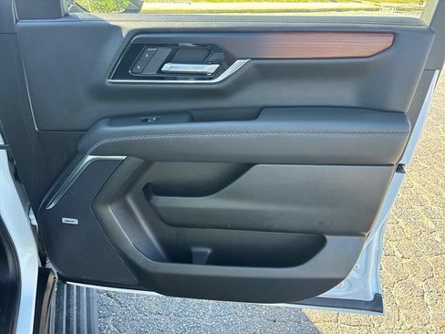 Used 2026 GMC Yukon XL Denali w/ Sun & Power Step Package AWD/4WD image 14