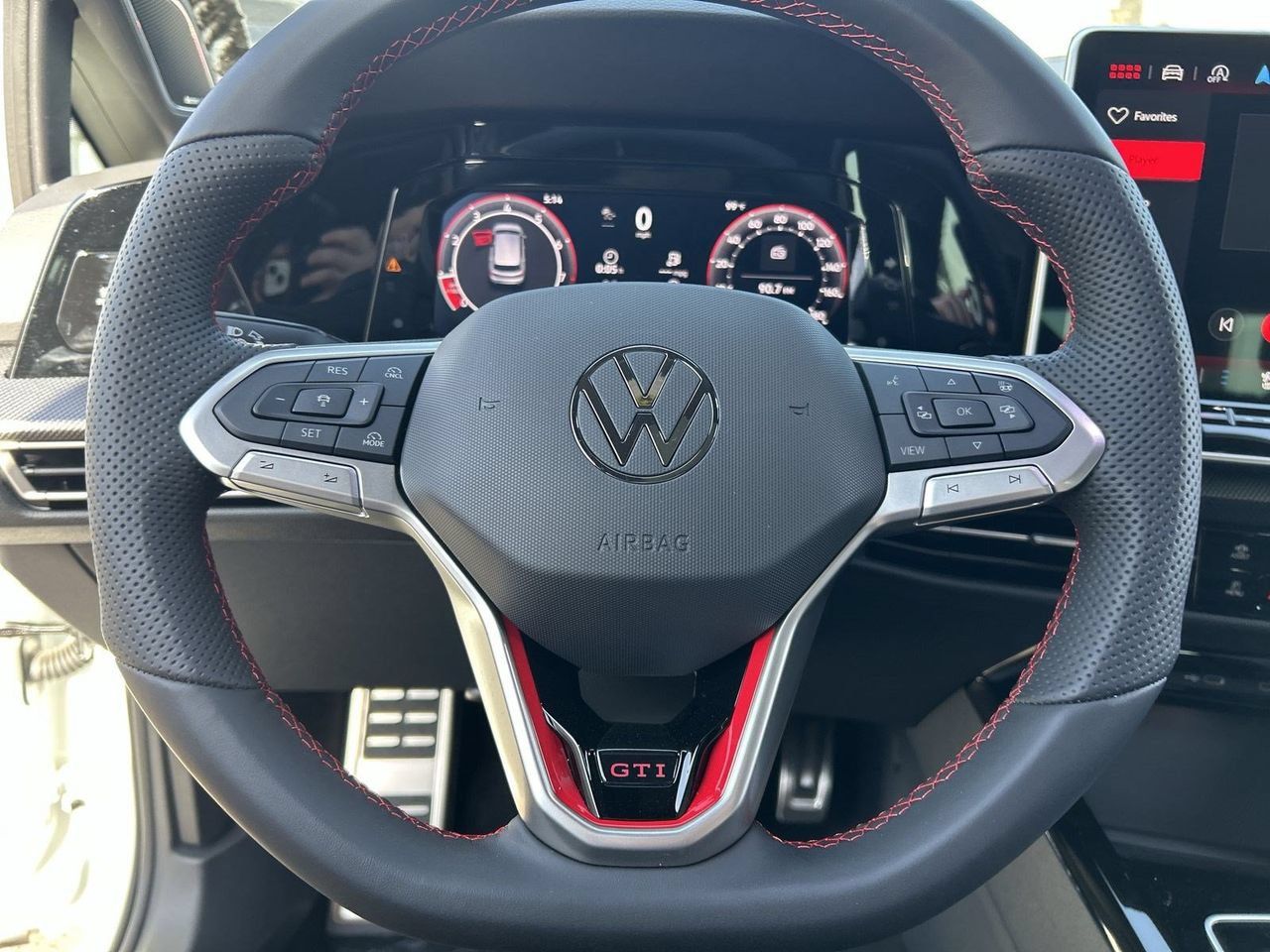 New 2026 Volkswagen GTI SE FWD image 19