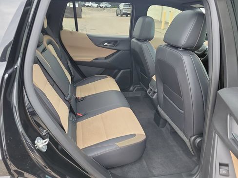 Used 2025 Chevrolet Equinox ACTIV FWD image 29