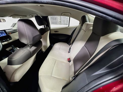 Used 2022 Toyota Corolla LE FWD image 27