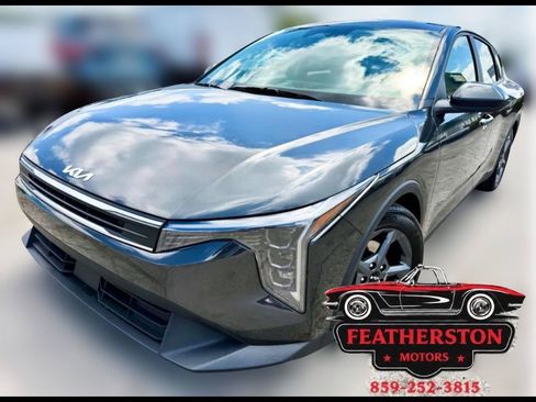 Used 2025 Kia K4 FWD image 2