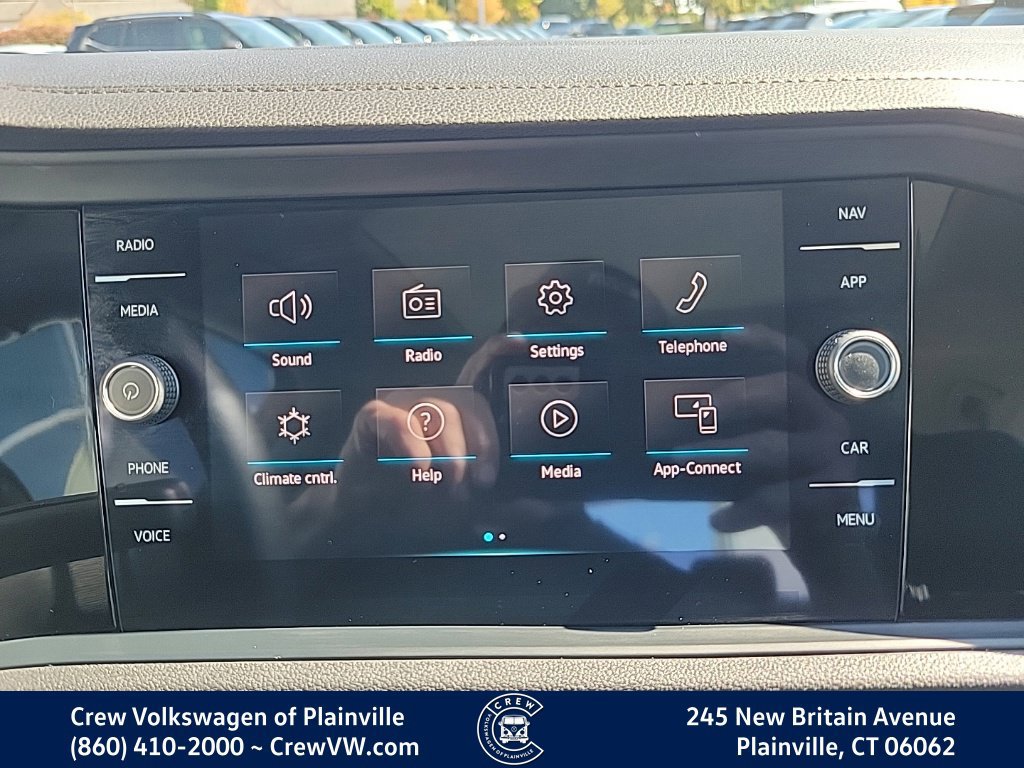 Certified 2024 Volkswagen Jetta SEL FWD image 7