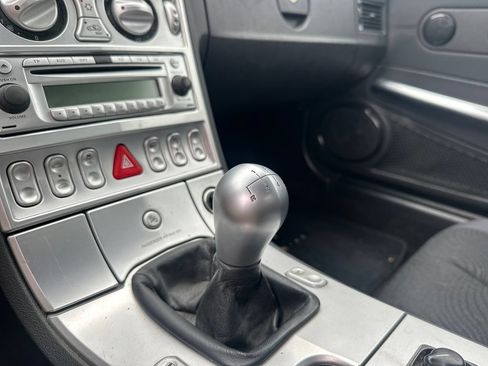 Used 2005 Chrysler Crossfire Convertible RWD image 17