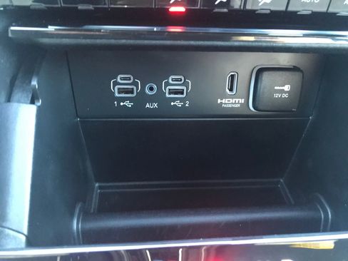 Used 2023 Jeep Grand Cherokee Sport Utility 4D image 31