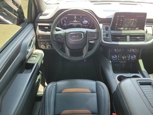 Used 2024 GMC Yukon AT4 w/ AT4 Premium Plus Package AWD/4WD image 11