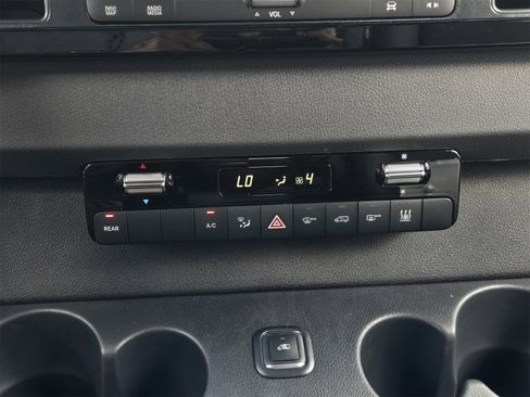 Used 2024 Mercedes-Benz Sprinter 3500 image 15