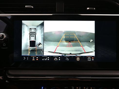 Used 2024 GMC Sierra 1500 AT4X AWD/4WD image 32