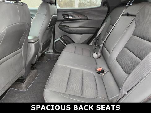 Used 2023 Chevrolet TrailBlazer RS image 3