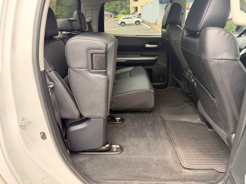 Used 2018 Toyota Tundra Limited w/ Limited Premium Package AWD/4WD image 44