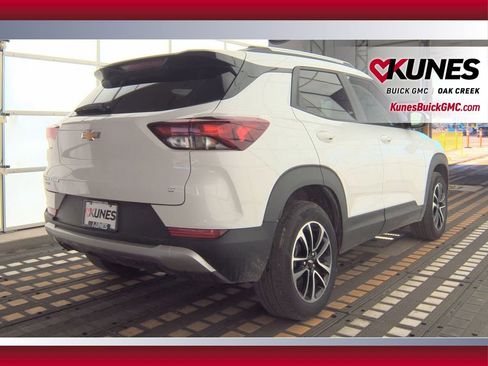 Used 2025 Chevrolet TrailBlazer LT image 6