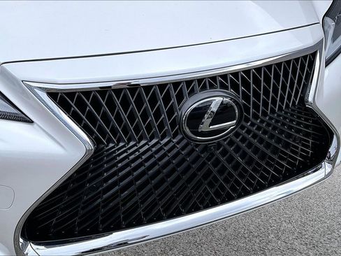 Used 2023 Lexus LS 500 AWD w/ Luxury Package image 33