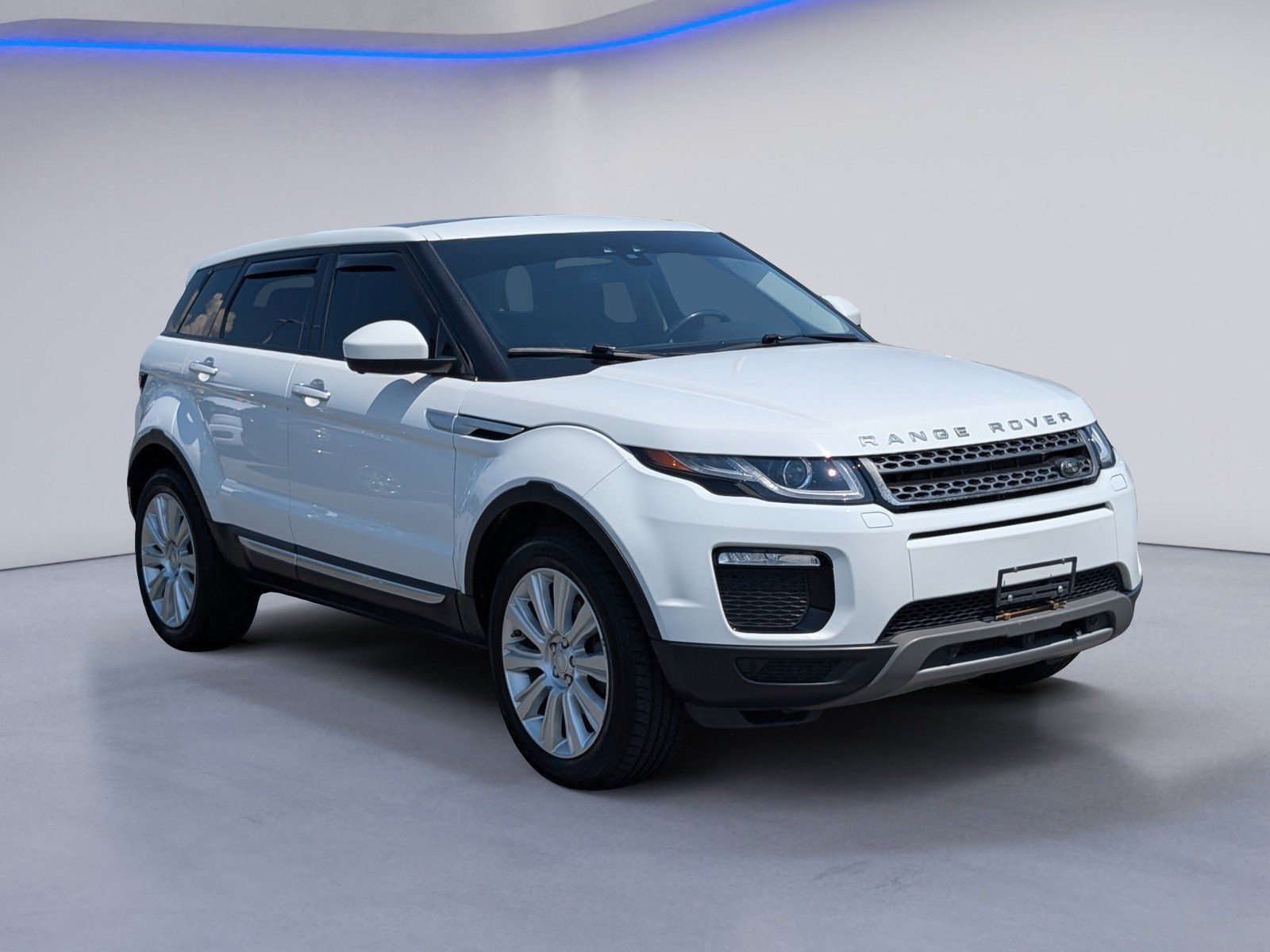 Used 2018 Land Rover Range Rover Evoque HSE AWD/4WD image 5
