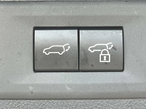 Used 2024 Toyota Grand Highlander AWD image 21