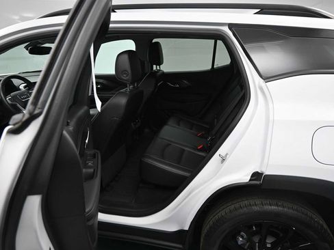 Used 2023 GMC Terrain SLT w/ Tech Package AWD/4WD image 8
