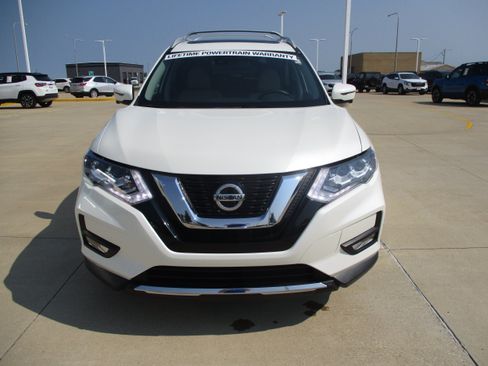 Used 2020 Nissan Rogue SL w/ Premium Package AWD/4WD image 10