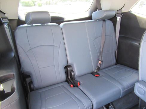 Used 2020 Buick Enclave Essence w/ Trailering Package, 5000 lbs. FWD image 30