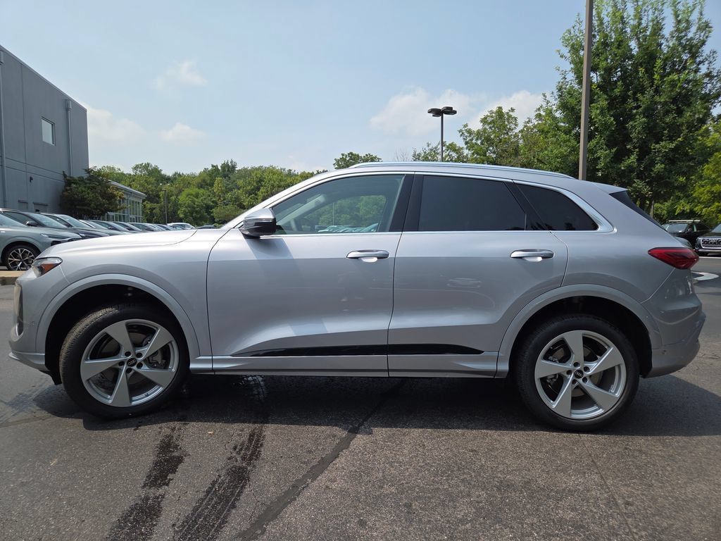 New 2026 Audi Q5 Premium Plus AWD/4WD image 24