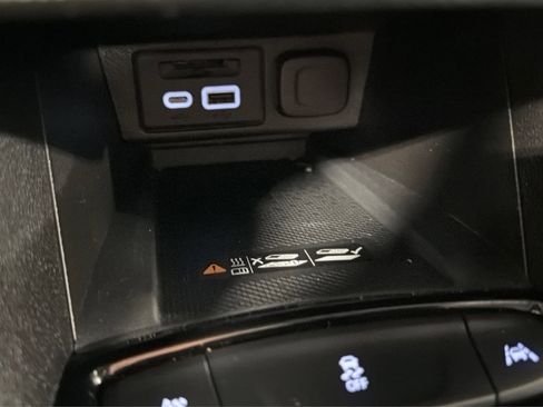 Used 2023 Chevrolet Bolt EUV LT w/ Driver Confidence Package FWD image 33