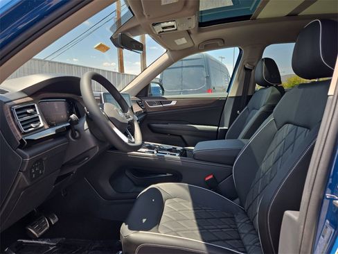 New 2025 Volkswagen Atlas SEL Premium R-Line image 18