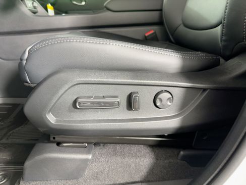 New 2025 Honda Pilot EX-L image 14