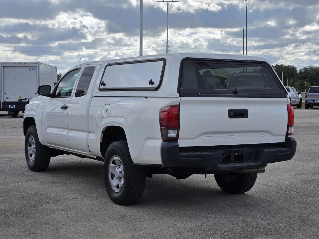 Used 2022 Toyota Tacoma SR RWD image 5