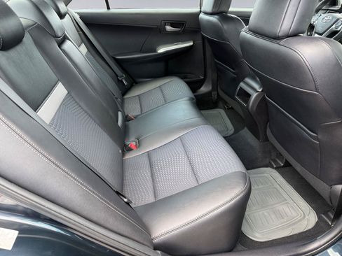 Used 2014 Toyota Camry SE FWD image 18