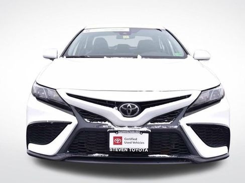 Certified 2022 Toyota Camry SE image 7