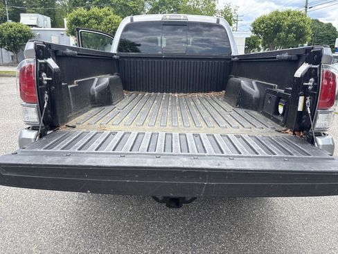 Used 2021 Toyota Tacoma TRD Sport AWD/4WD image 24