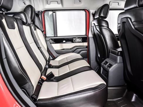 Used 2025 INEOS Grenadier AWD/4WD image 22
