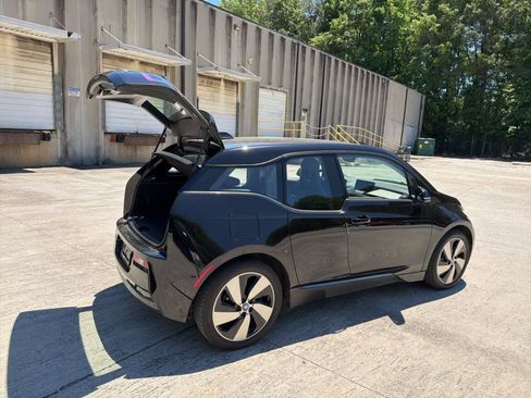 Used 2016 BMW i3 w/ Range Extender RWD image 11